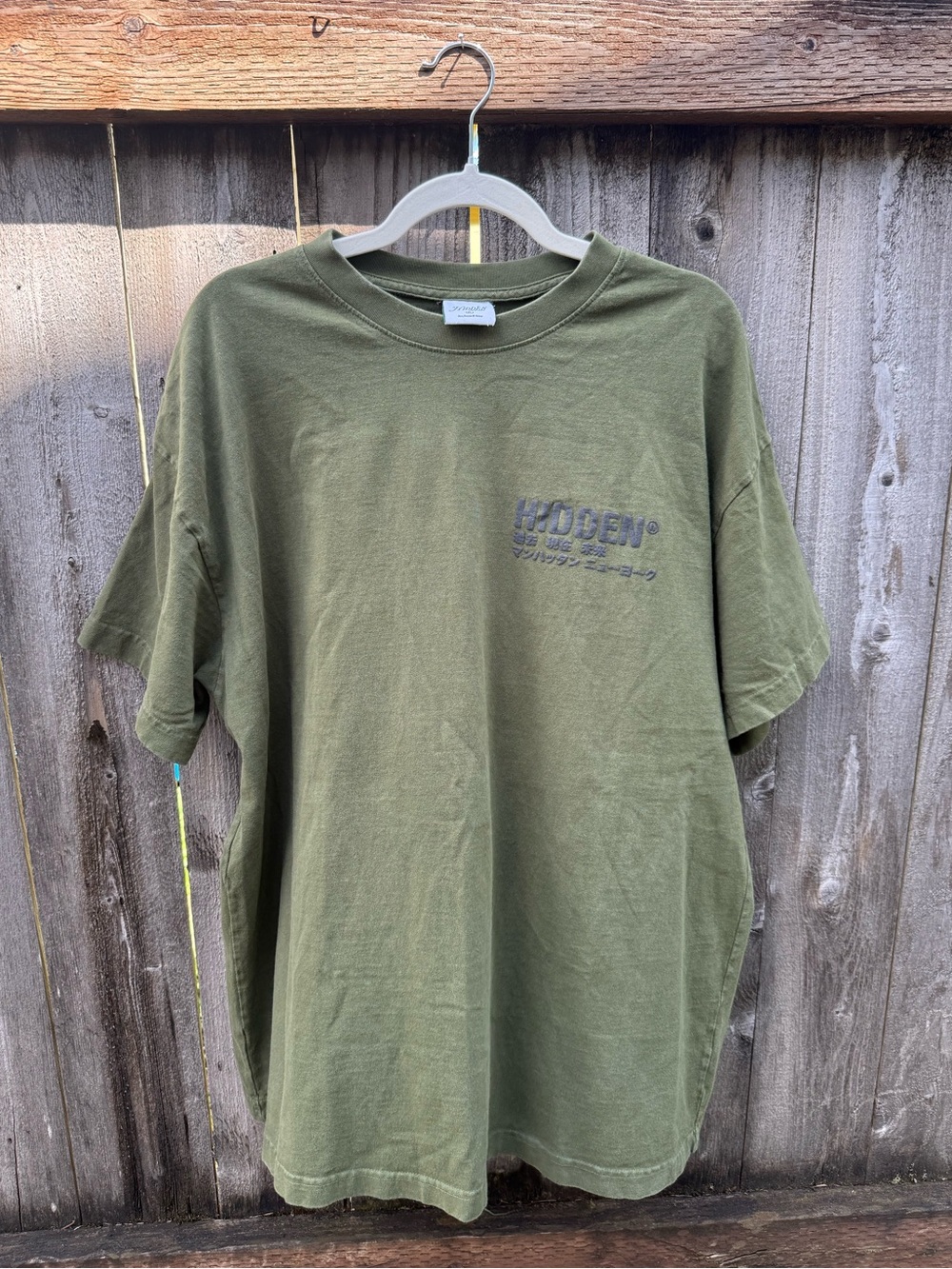 HIDDEN NY green graphic tee